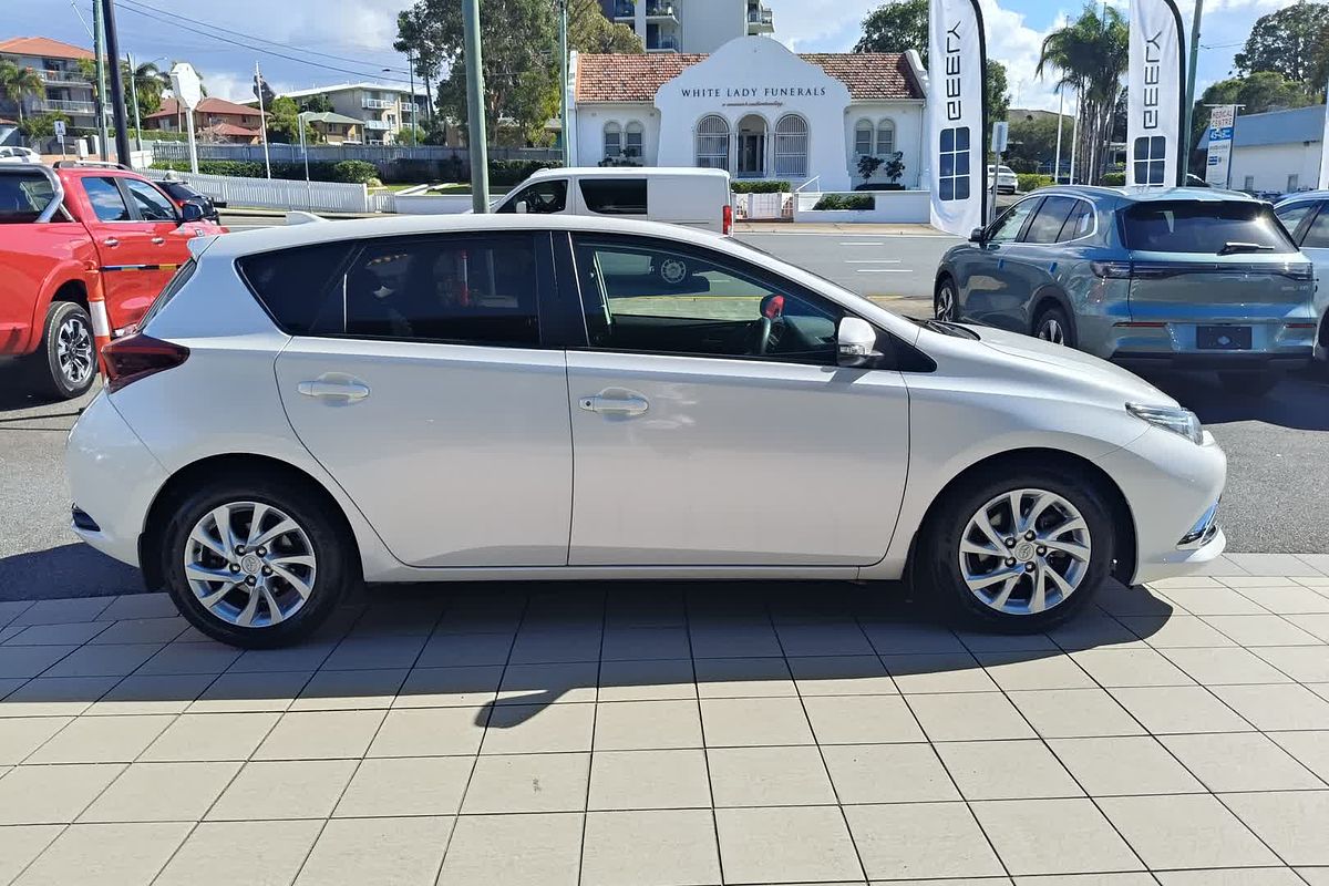 2017 Toyota Corolla Ascent Sport ZRE182R