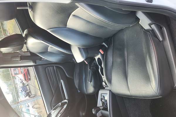 2021 Mitsubishi Triton GSR MR 4X4