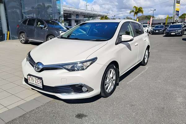 2017 Toyota Corolla Ascent Sport ZRE182R