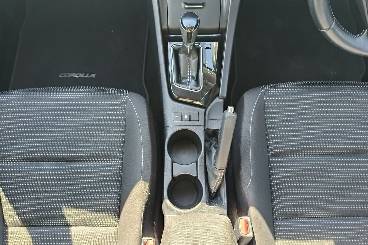 2017 Toyota Corolla Ascent Sport ZRE182R