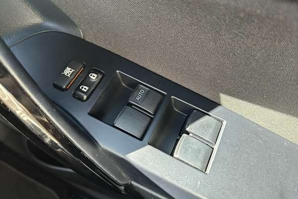 2017 Toyota Corolla Ascent Sport ZRE182R