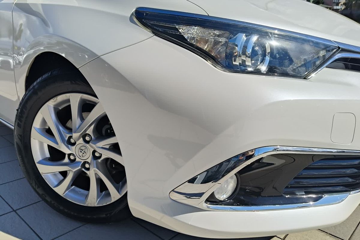 2017 Toyota Corolla Ascent Sport ZRE182R