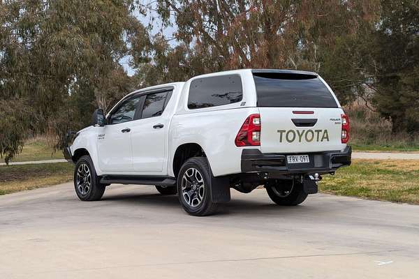 2024 Toyota Hilux SR5 48V GUN126R 4X4