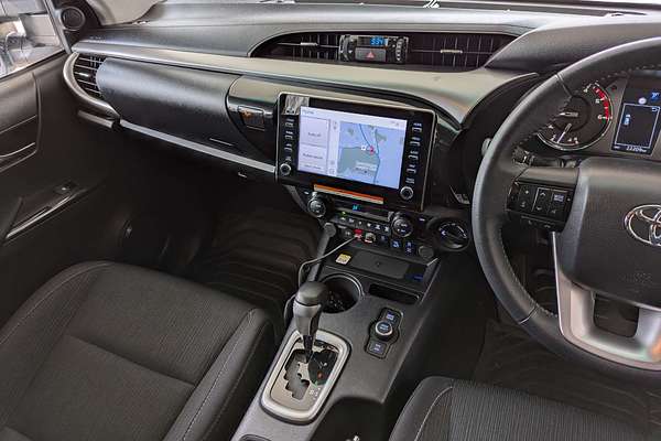 2024 Toyota Hilux SR5 48V GUN126R 4X4