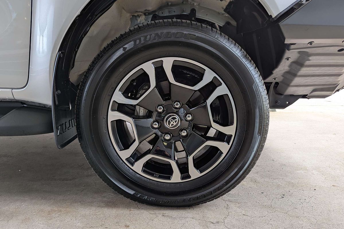 2024 Toyota Hilux SR5 48V GUN126R 4X4