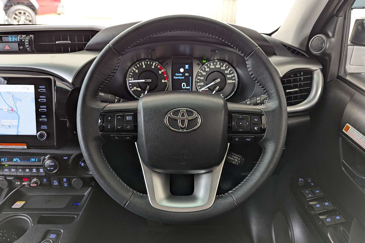 2024 Toyota Hilux SR5 48V GUN126R 4X4