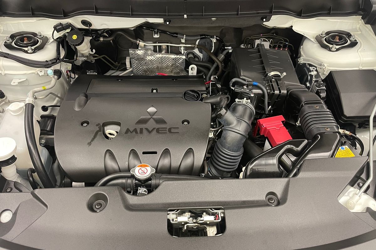 2022 Mitsubishi ASX ES XD