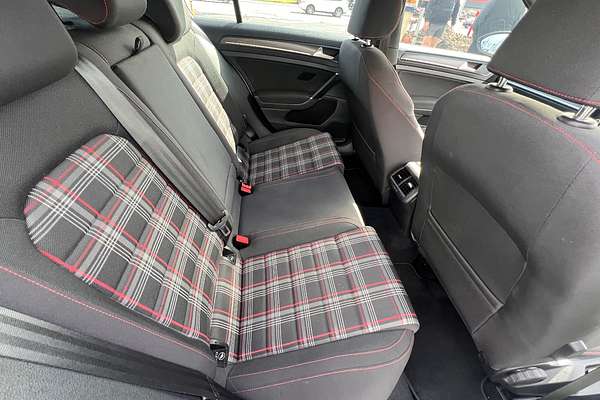 2017 Volkswagen Golf GTI 7.5