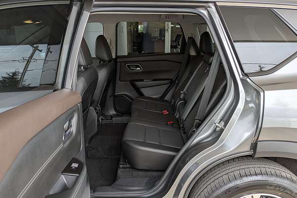 2023 Nissan X-TRAIL ST-L T33