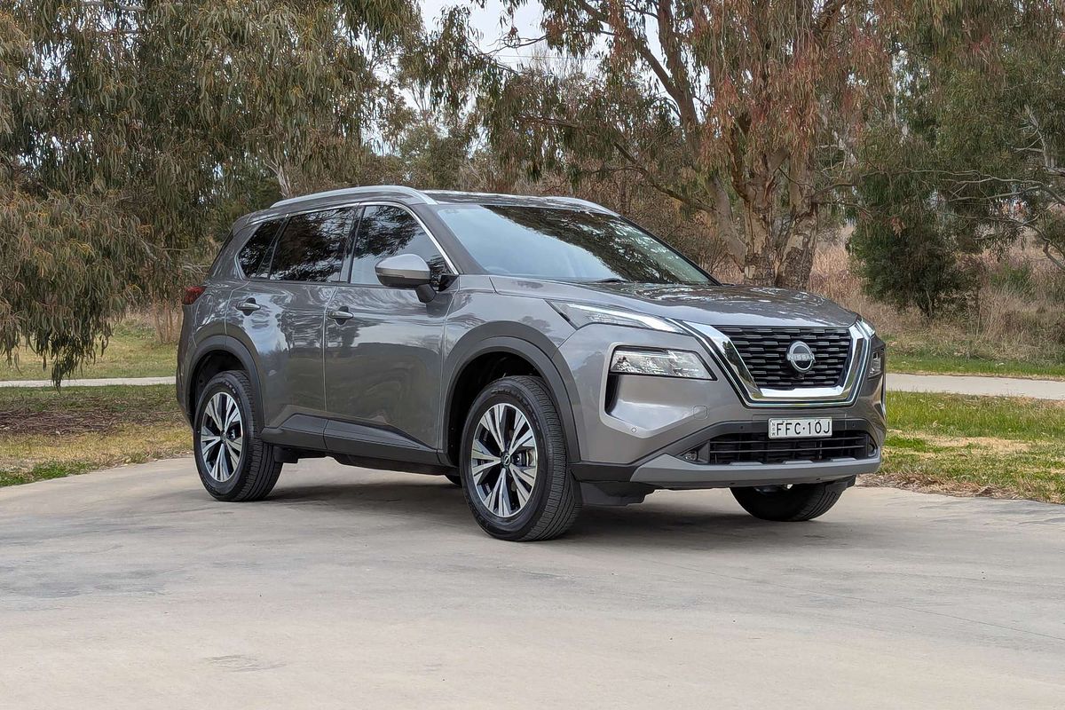 2023 Nissan X-TRAIL ST-L T33