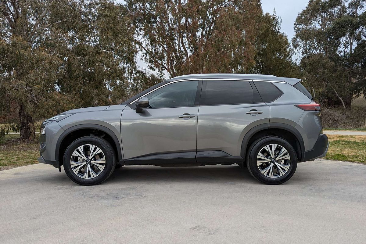 2023 Nissan X-TRAIL ST-L T33