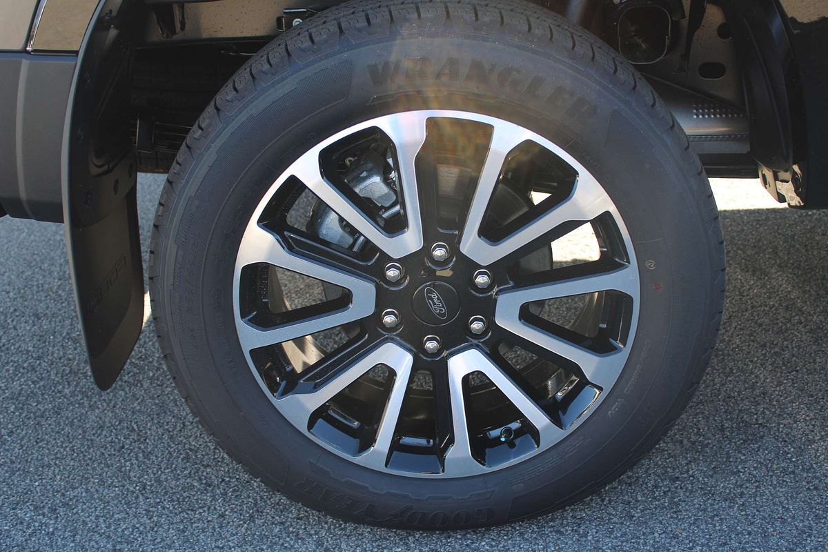 2025 Ford Ranger Platinum 4X4 3.0L