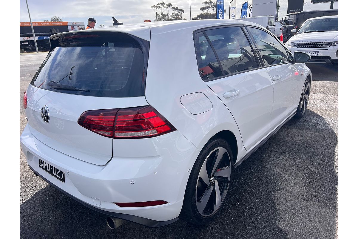2017 Volkswagen Golf GTI 7.5