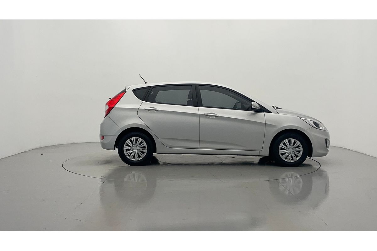 2015 Hyundai Accent Active RB3