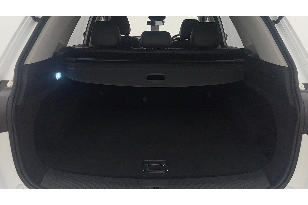 2022 MG HS Vibe SAS23