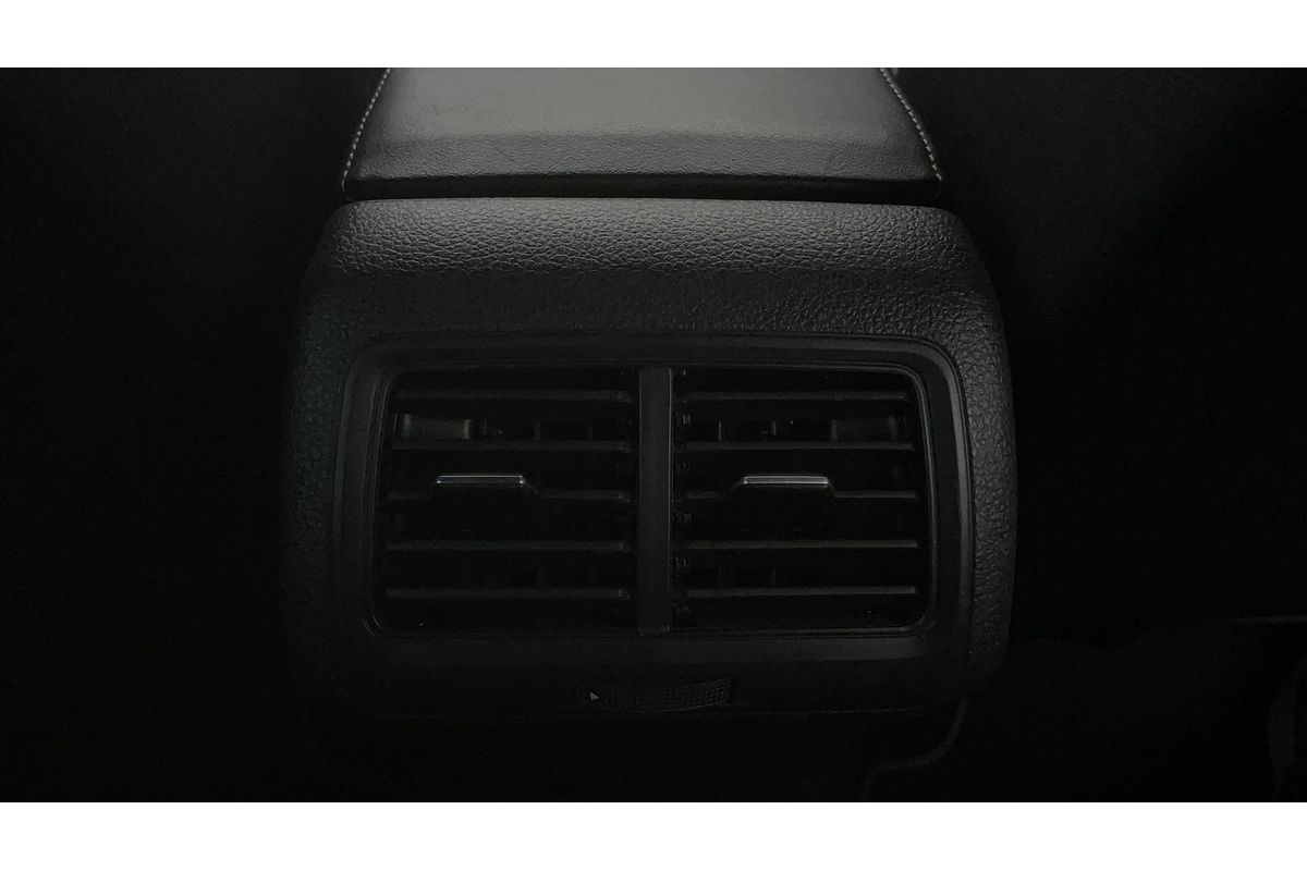 2017 Volkswagen Golf R Wolfsburg Edition 7.5