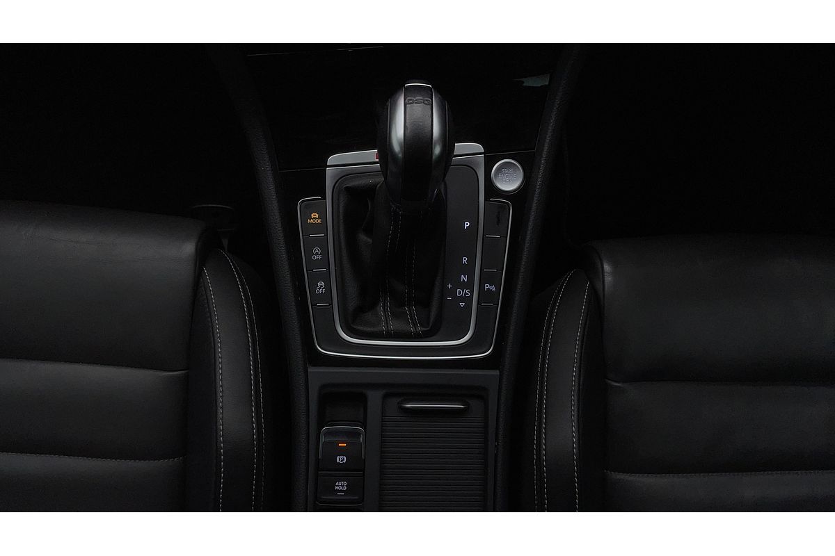 2017 Volkswagen Golf R Wolfsburg Edition 7.5