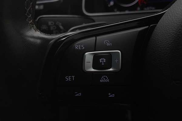 2017 Volkswagen Golf R Wolfsburg Edition 7.5