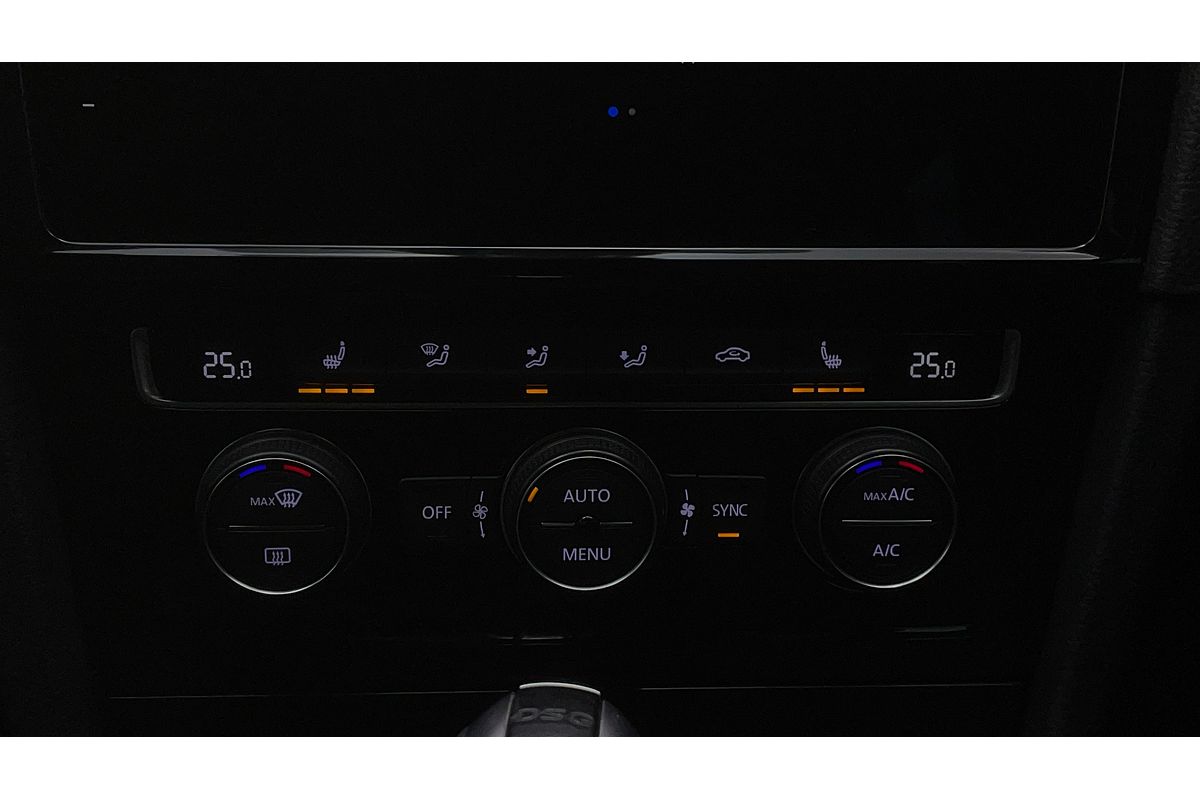 2017 Volkswagen Golf R Wolfsburg Edition 7.5
