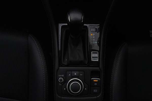 2023 Mazda CX-3 sTouring DK