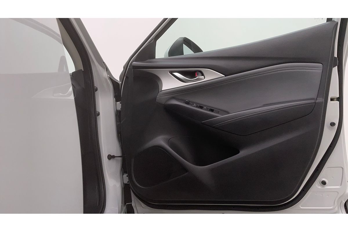 2023 Mazda CX-3 sTouring DK