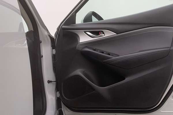 2023 Mazda CX-3 sTouring DK
