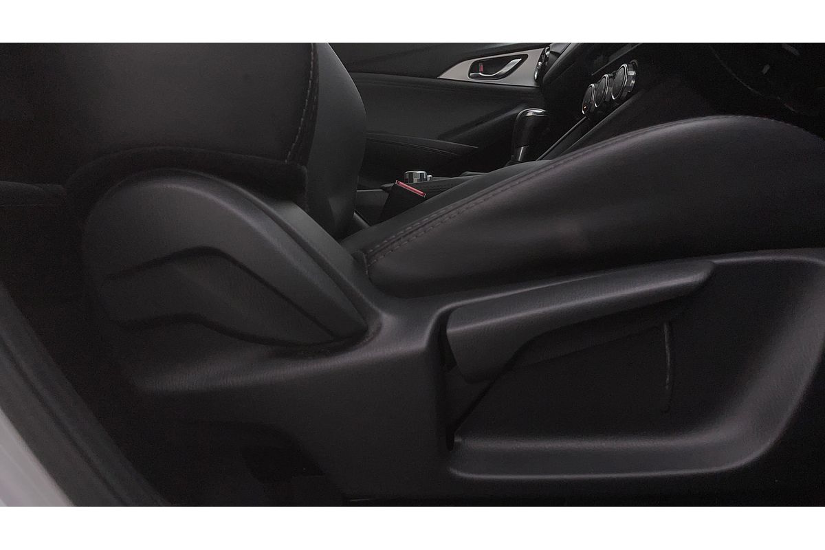 2023 Mazda CX-3 sTouring DK