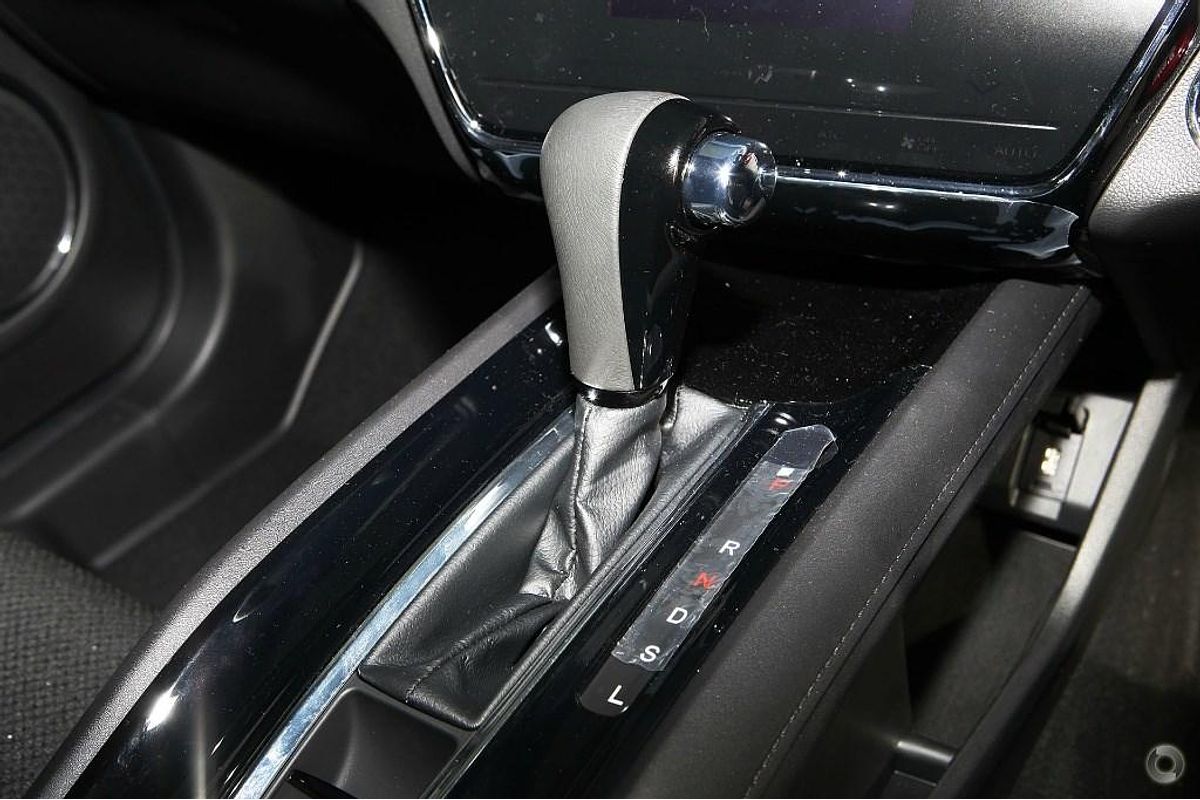 2015 Honda HR-V VTi-S