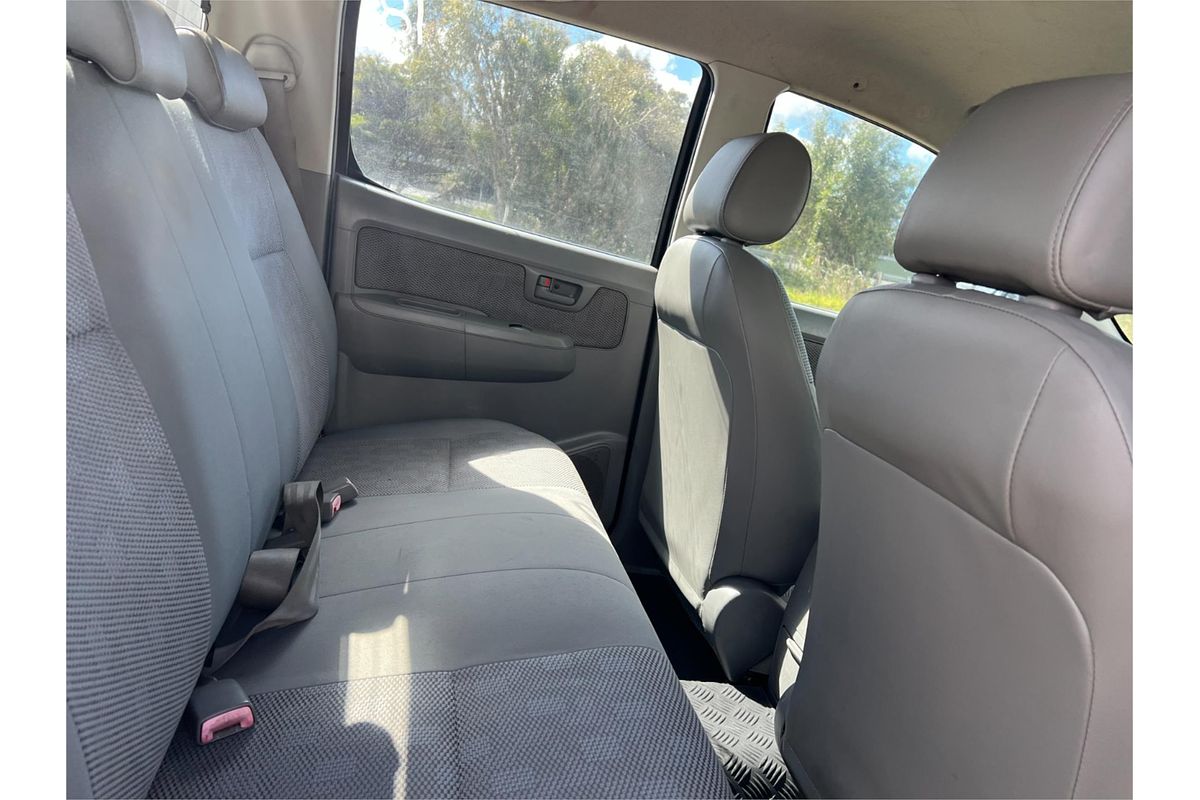 2007 Toyota Hilux SR GGN25R 4X4