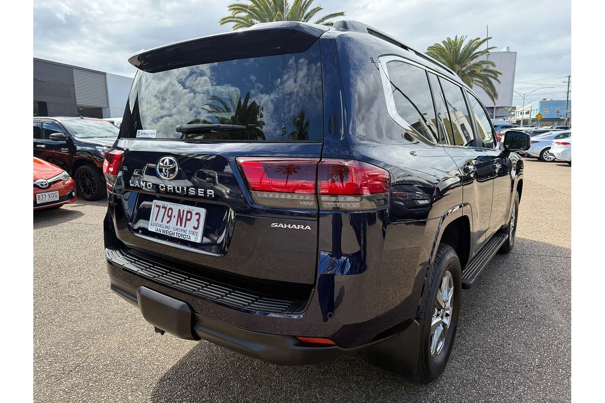 2021 Toyota Landcruiser Sahara FJA300R