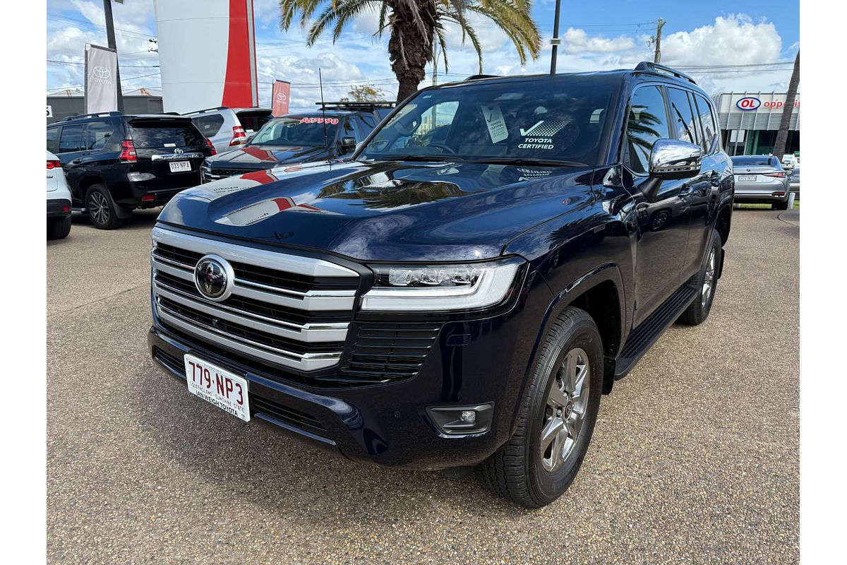 2021 Toyota Landcruiser Sahara FJA300R