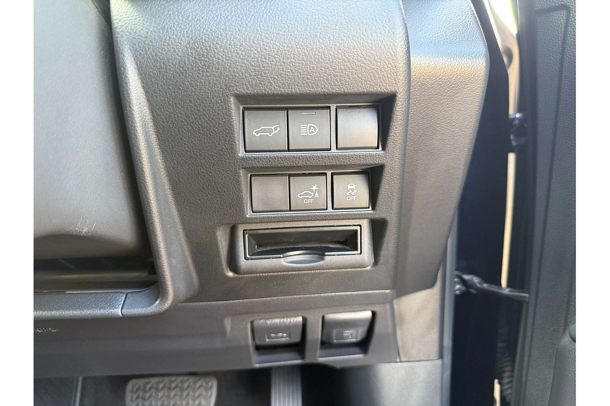 2021 Toyota Landcruiser Sahara FJA300R