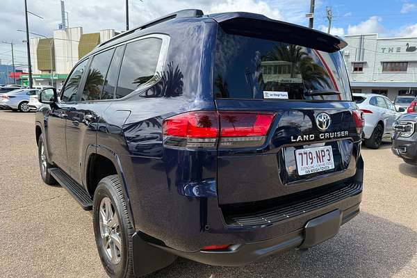 2021 Toyota Landcruiser Sahara FJA300R