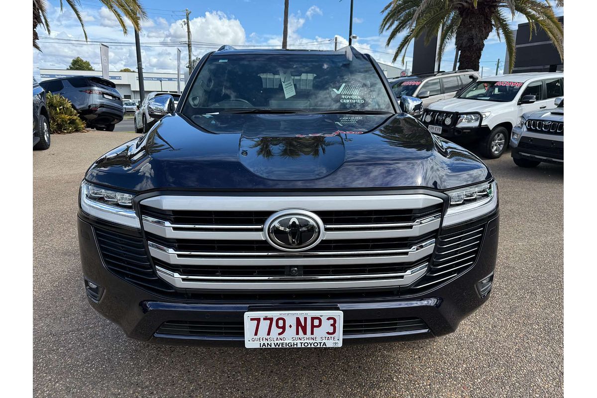 2021 Toyota Landcruiser Sahara FJA300R