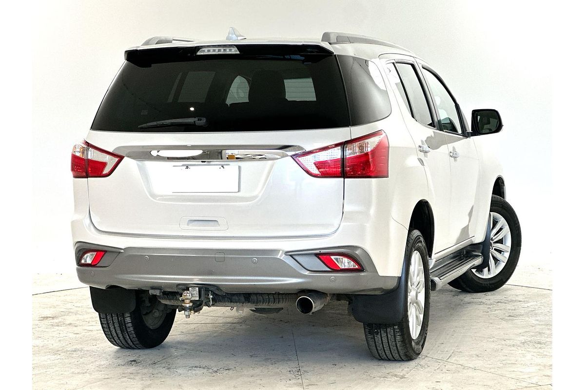 2017 Isuzu MU-X LS-T