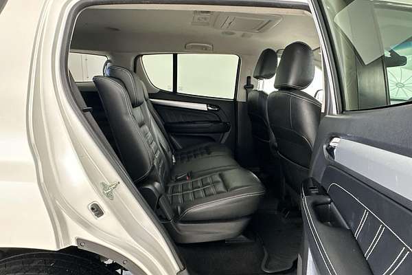 2017 Isuzu MU-X LS-T
