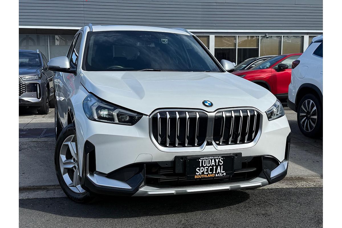 2023 BMW X1 sDrive18i U11