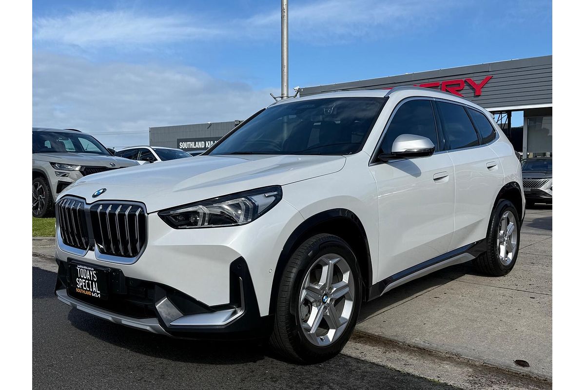 2023 BMW X1 sDrive18i U11