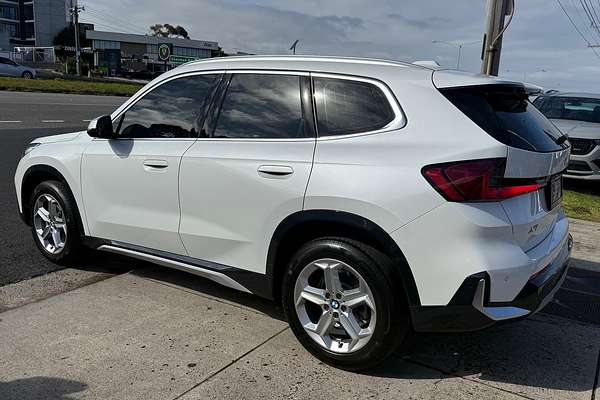 2023 BMW X1 sDrive18i U11