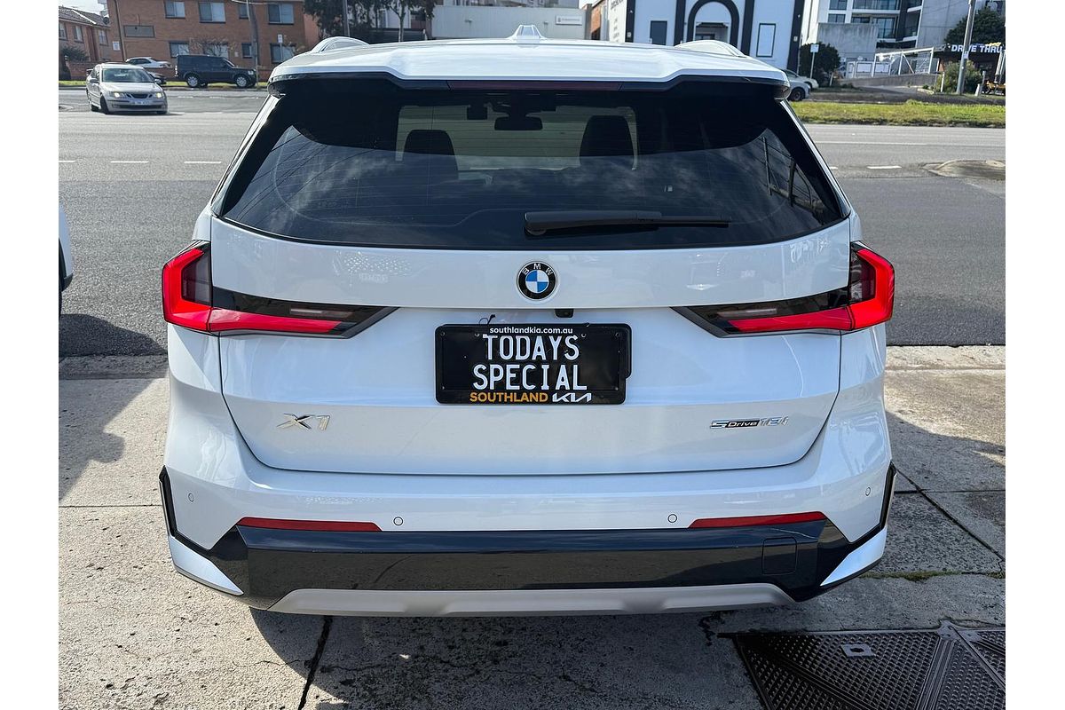 2023 BMW X1 sDrive18i U11