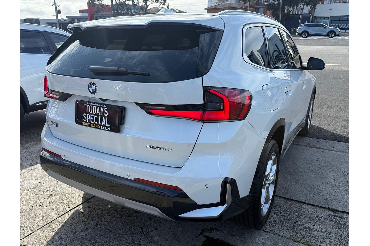 2023 BMW X1 sDrive18i U11