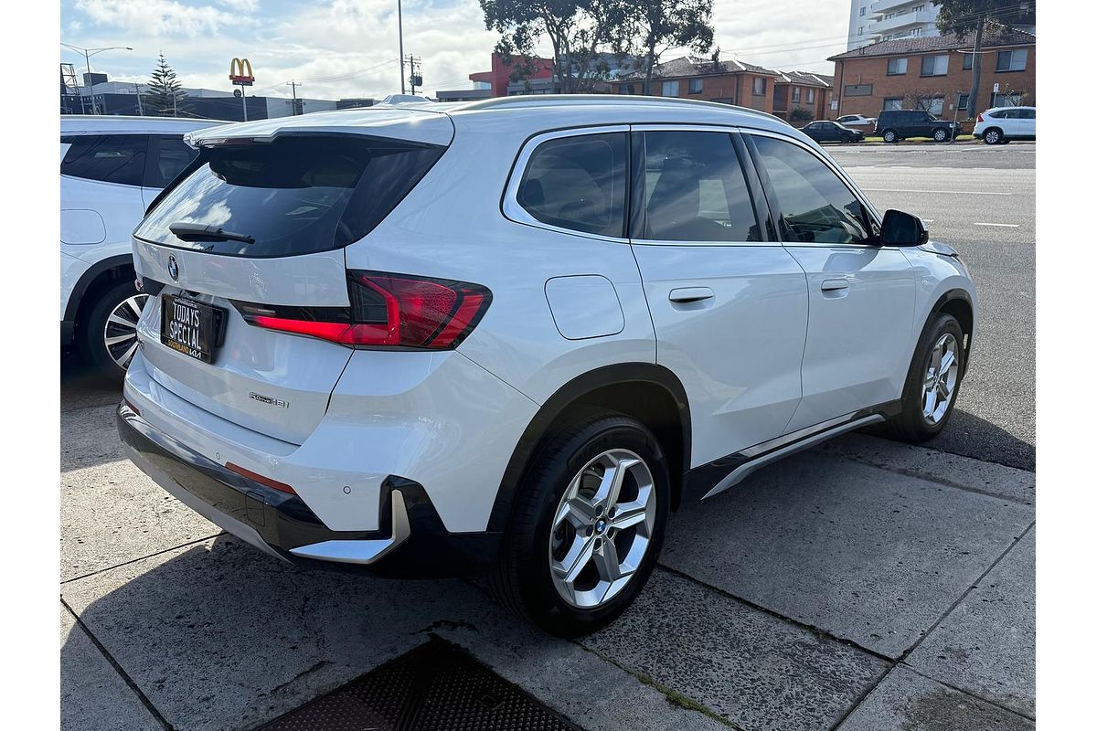 2023 BMW X1 sDrive18i U11