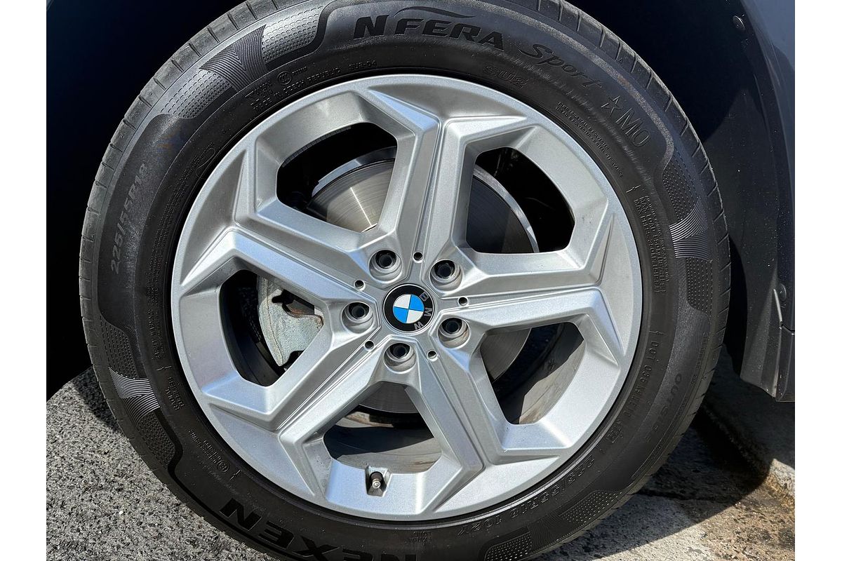 2023 BMW X1 sDrive18i U11