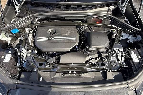 2023 BMW X1 sDrive18i U11
