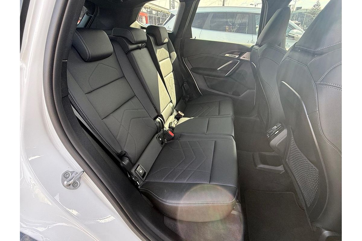 2023 BMW X1 sDrive18i U11