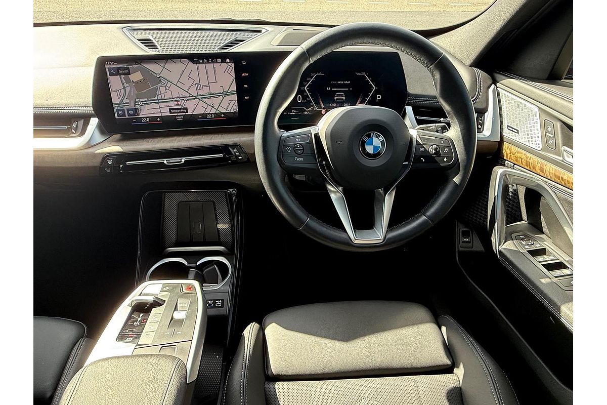2023 BMW X1 sDrive18i U11