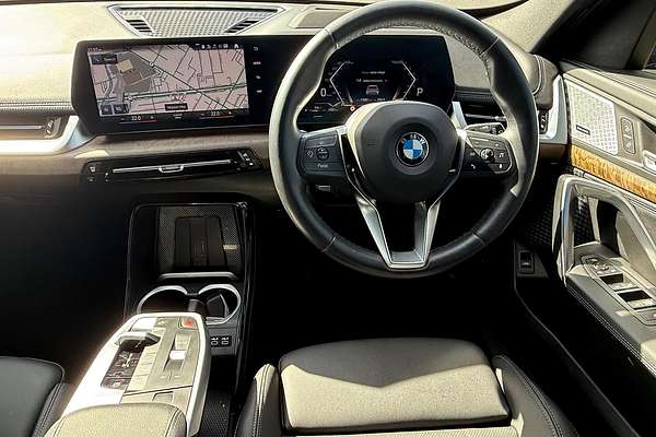 2023 BMW X1 sDrive18i U11