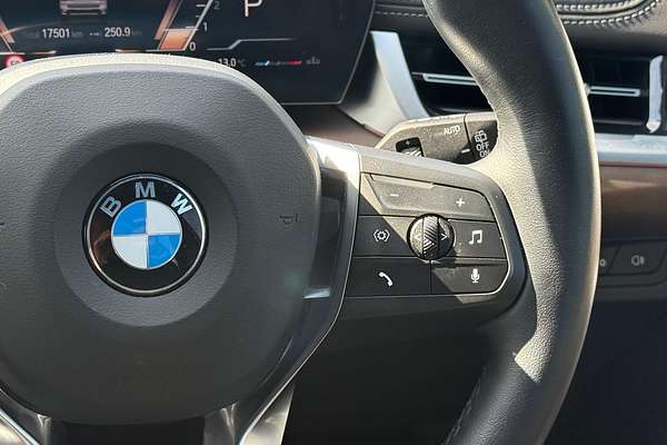 2023 BMW X1 sDrive18i U11