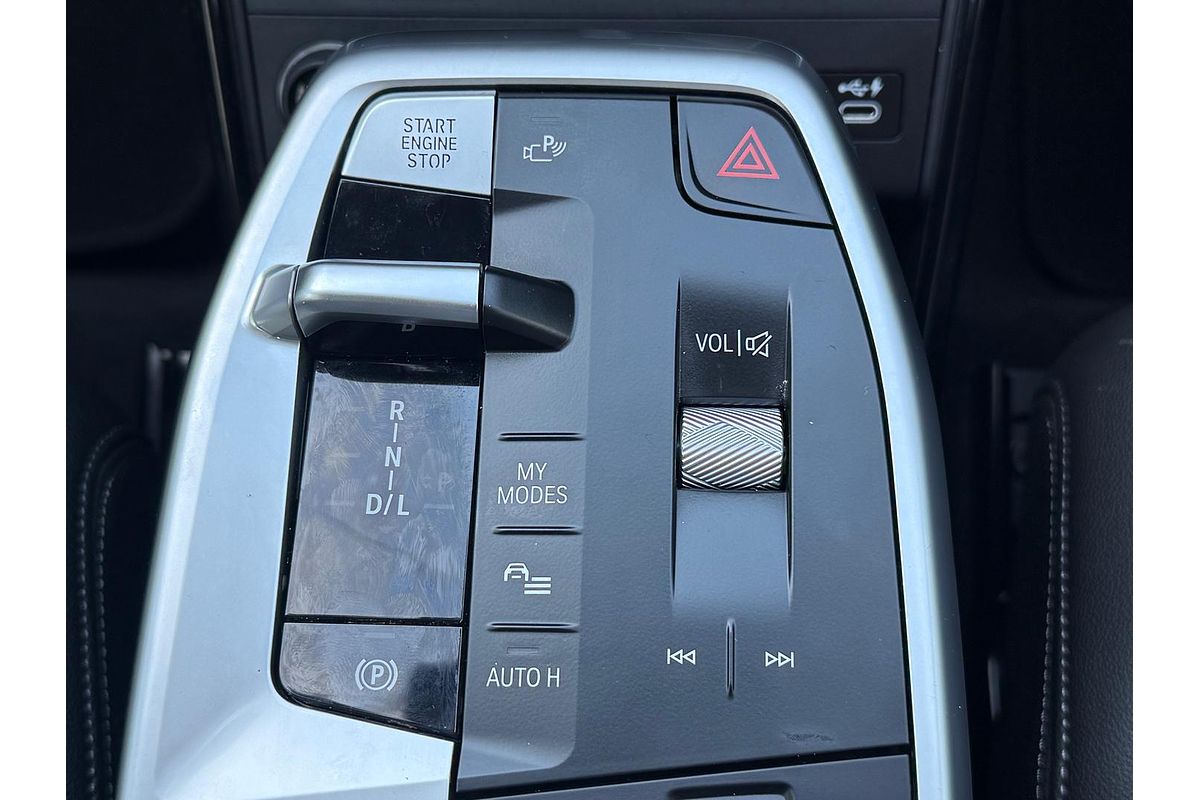 2023 BMW X1 sDrive18i U11