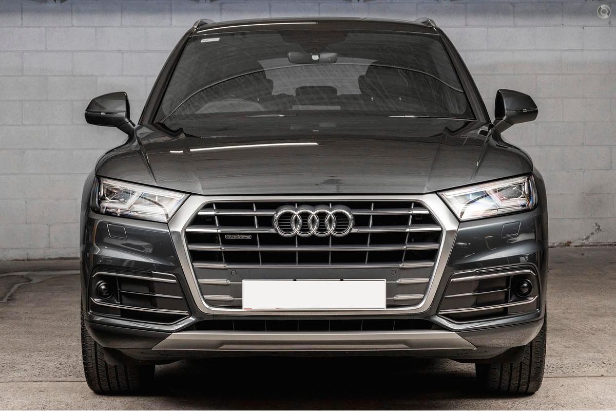 2025 Audi Q5 40 TDI Sport FY
